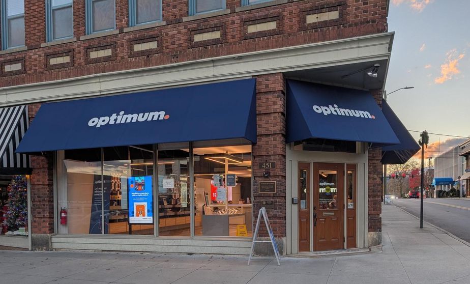 Optimum Hendersonville - Main St - 451 North Main St