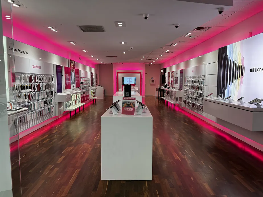  Interior photo of T-Mobile Store at First Colony Mall, Sugar Land, TX 