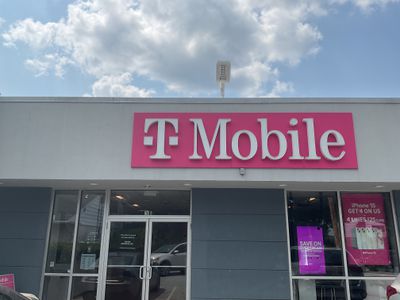 T-Mobile Authorized Retailer