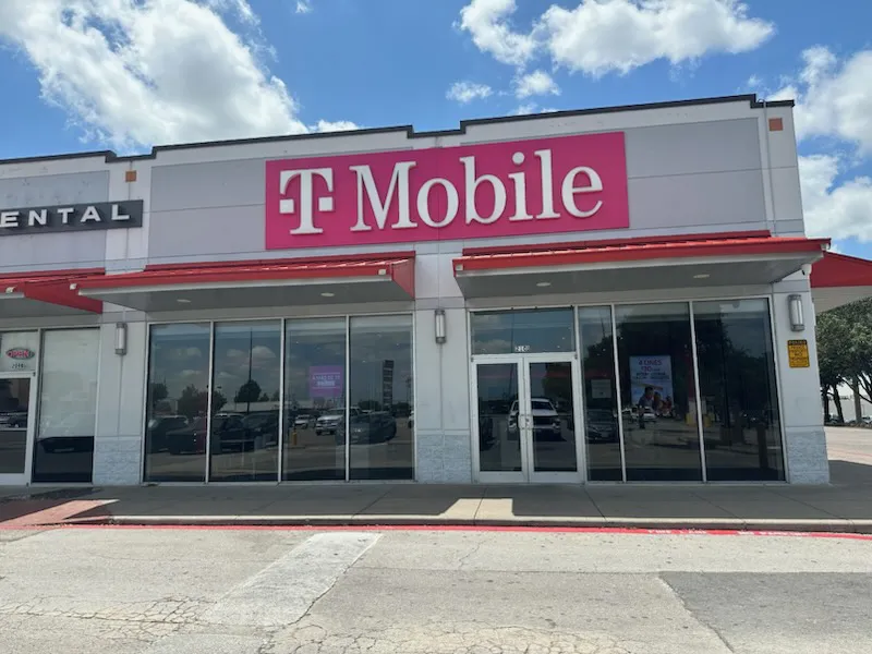  Exterior photo of T-Mobile Store at Hwy 75 & Knox, Dallas, TX 