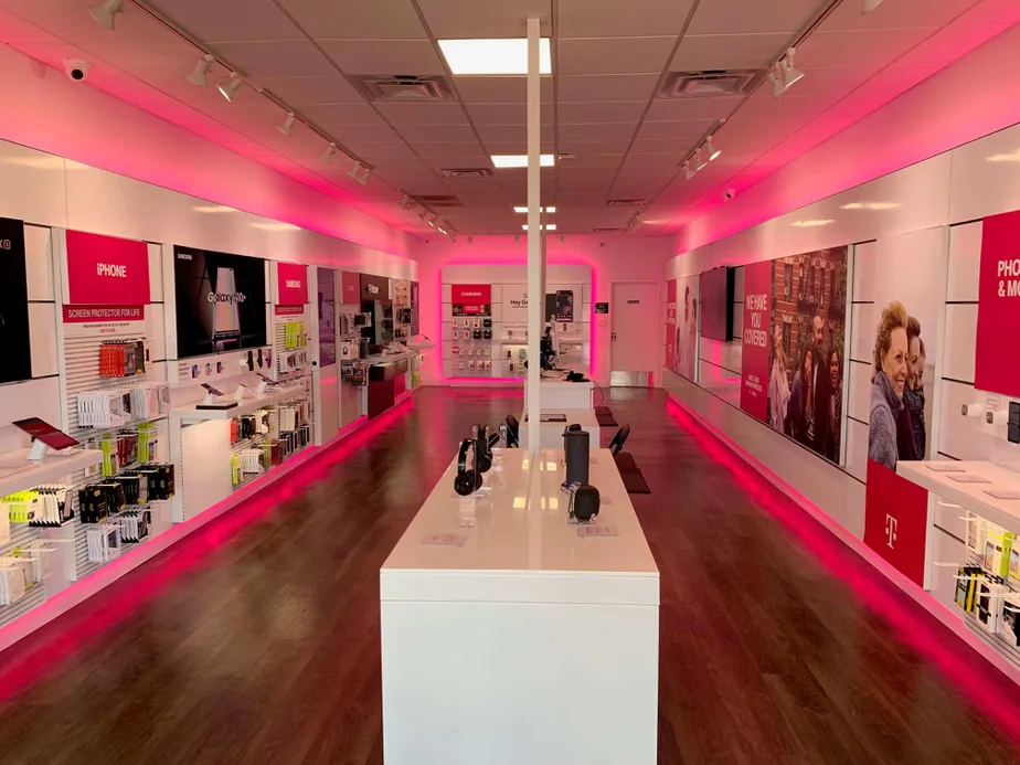  Interior photo of T-Mobile Store at Old Keene Mill Rd & Rolling Rd, Springfield, VA 