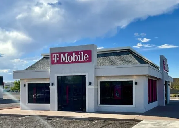  Exterior photo of T-Mobile Store at 5th & Chiricahua, Douglas, AZ 