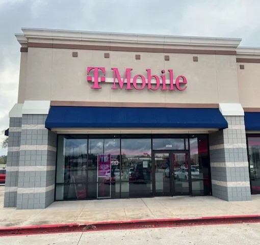  Exterior photo of T-Mobile Store at I-45 & Sh 105, Conroe, TX 