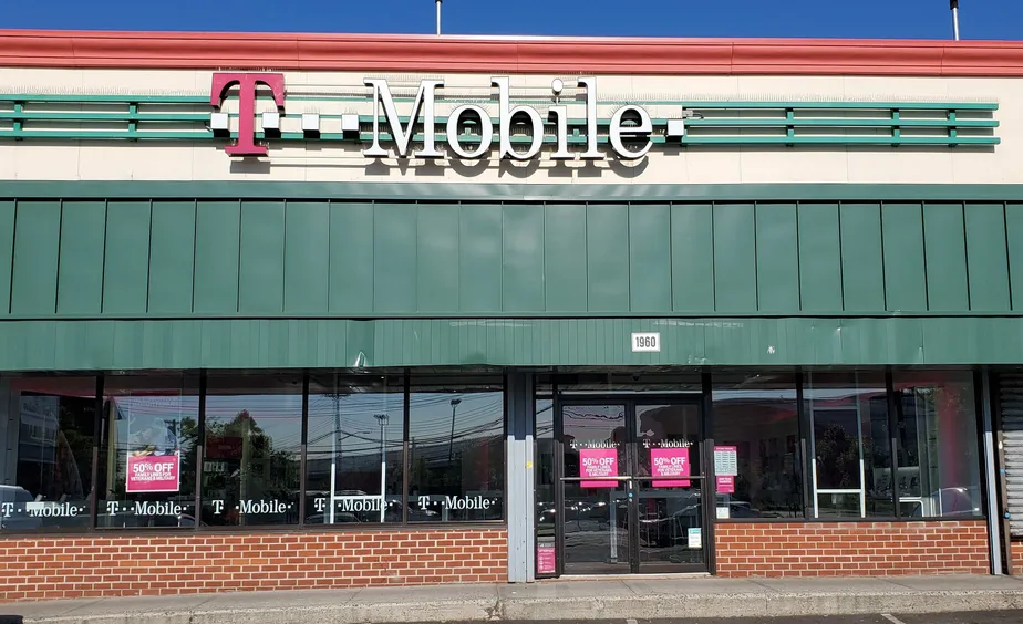  Exterior photo of T-Mobile store at Flatlands Ave & Ralph Ave, Brooklyn, NY 
