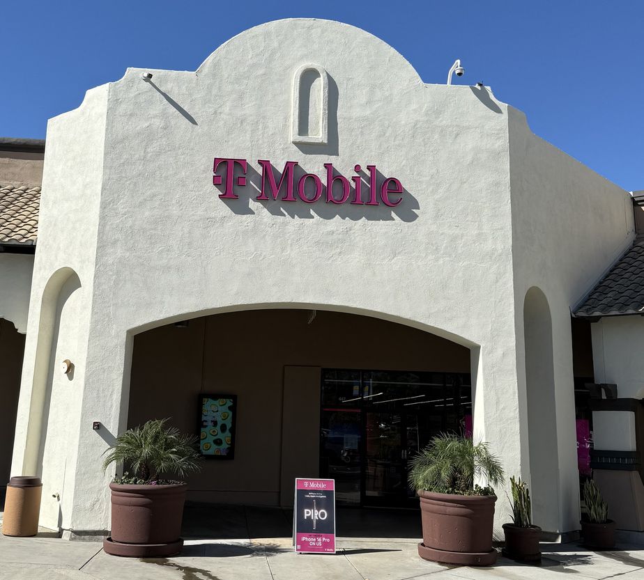 Exterior photo of T-Mobile Store at College Blvd & Via Cupeno, Oceanside, CA