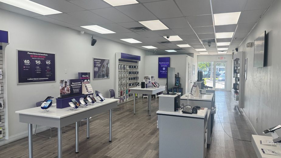 Metro by T-Mobile 3186 West 76th Street - 3186 West 76th Street 
