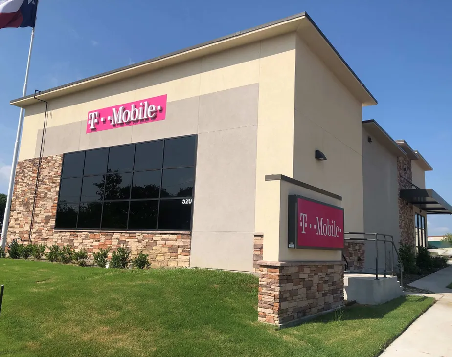 Exterior photo of T-Mobile store at Carrier & Jefferson 2, Grand Prairie, TX