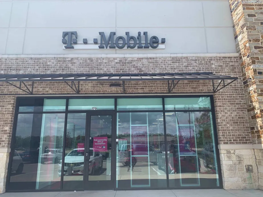 Exterior photo of T-Mobile store at Hwy 6 S & Sienna Christus Dr, Missouri City, TX