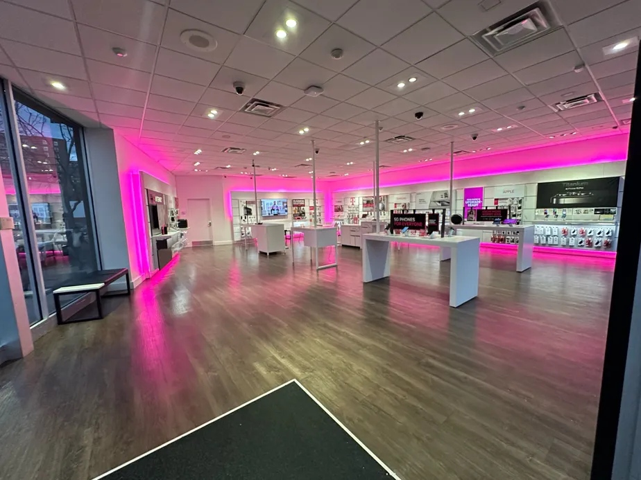  Interior photo of T-Mobile Store at Queens Blvd & 63rd Dr, Rego Park, NY 