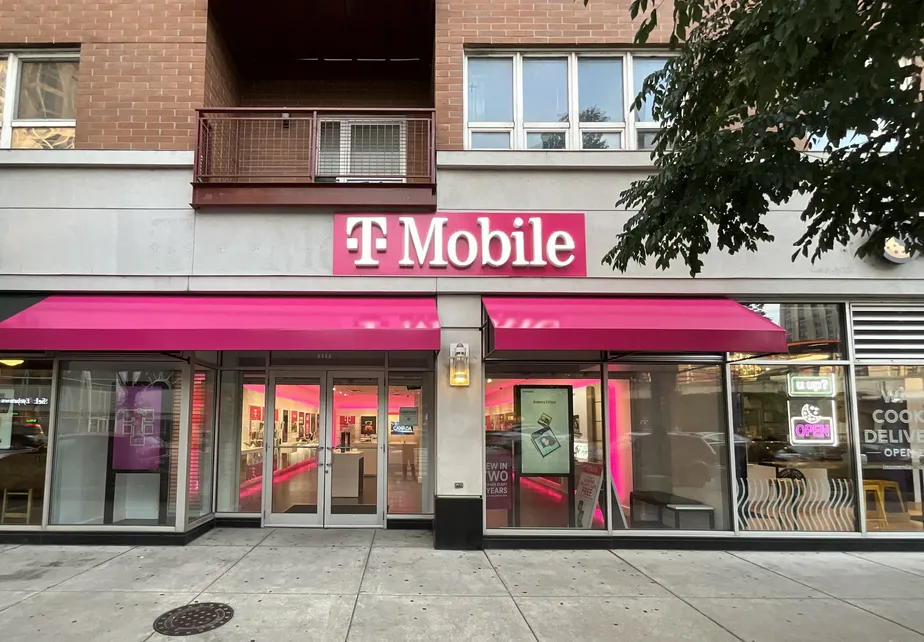 Exterior photo of T-Mobile Store at Sheridan Rd & Arthur Ave, Chicago, IL