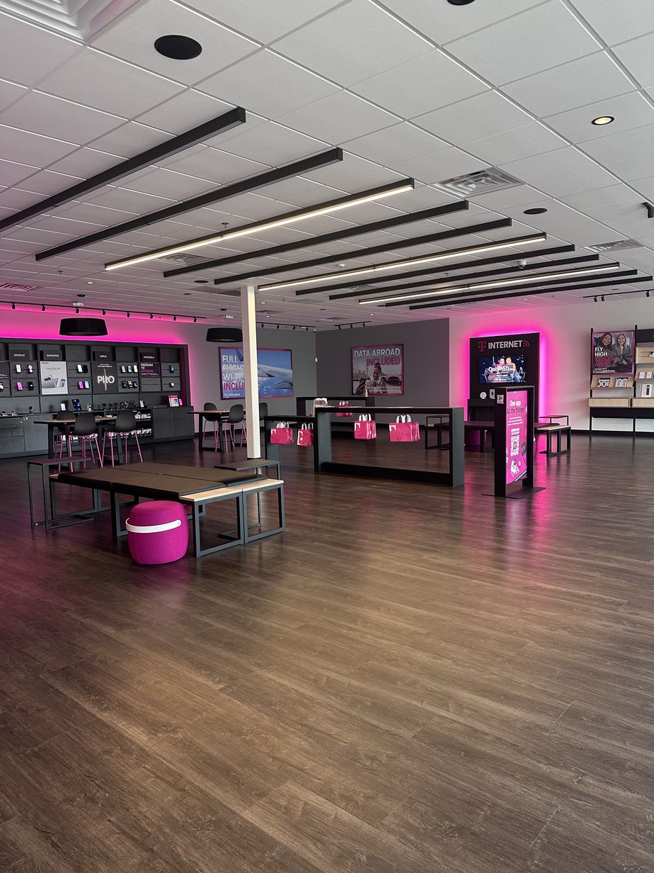 Interior photo of T-Mobile Store at Hwy 3089 & Thibaut Dr, Donaldsonville, LA