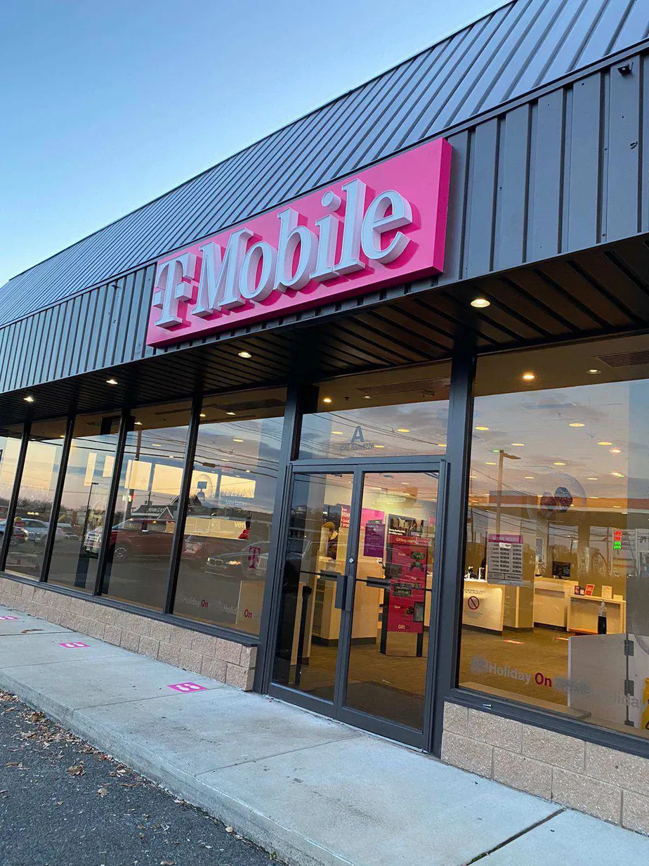  Exterior photo of T-Mobile store at Us Hwy 22 W & Monroe St, Union, NJ 