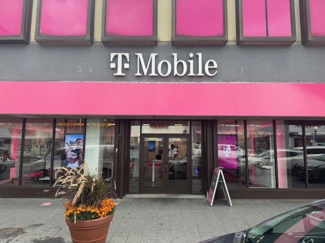 Exterior photo of T-Mobile Store at Kennedy Blvd & Journal Square, Jersey City, NJ