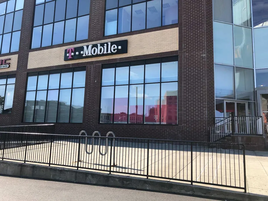 Exterior photo of T-Mobile store at Main St & Smith St, Paterson, NJ