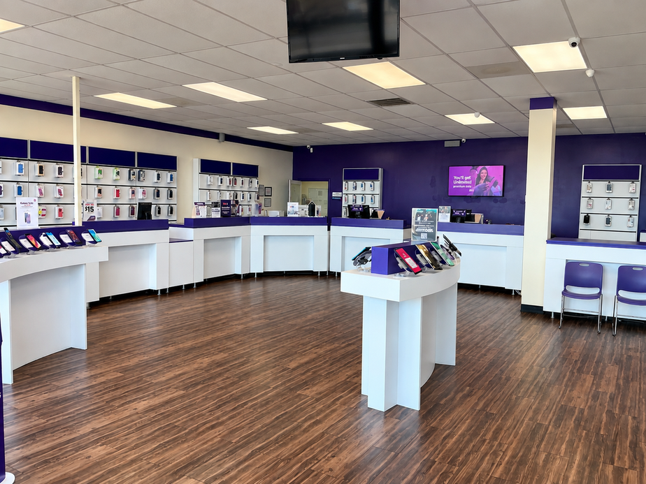 Metro by T-Mobile 6280 McCart Ave - 6280 McCart Ave 
