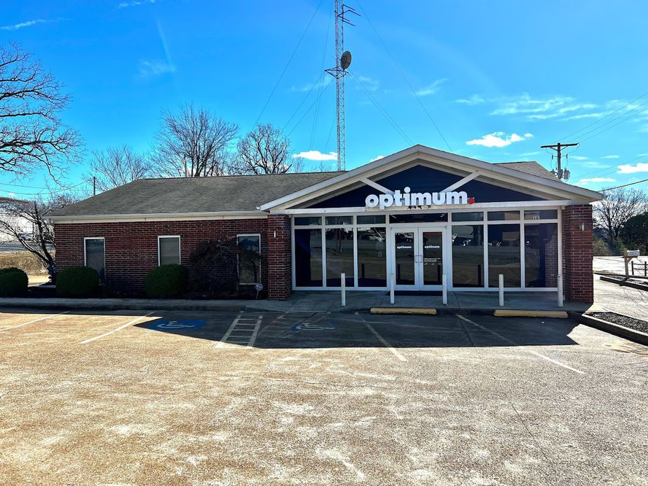  Batesville 8122 Store Front .jpg 