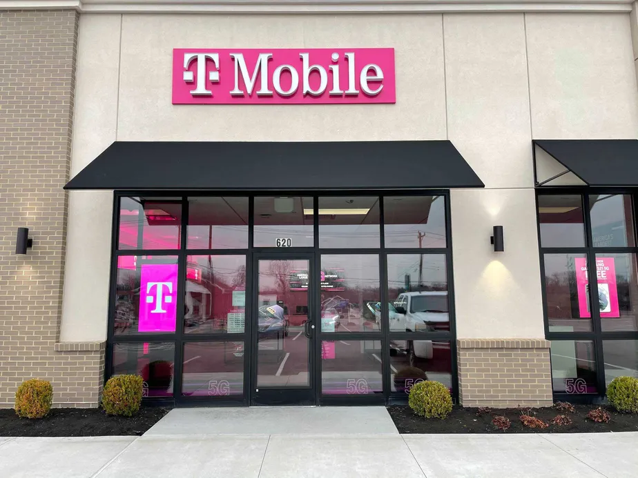 Exterior photo of T-Mobile store at Buttermilk Pike & Harris St, Crescent Springs, KY