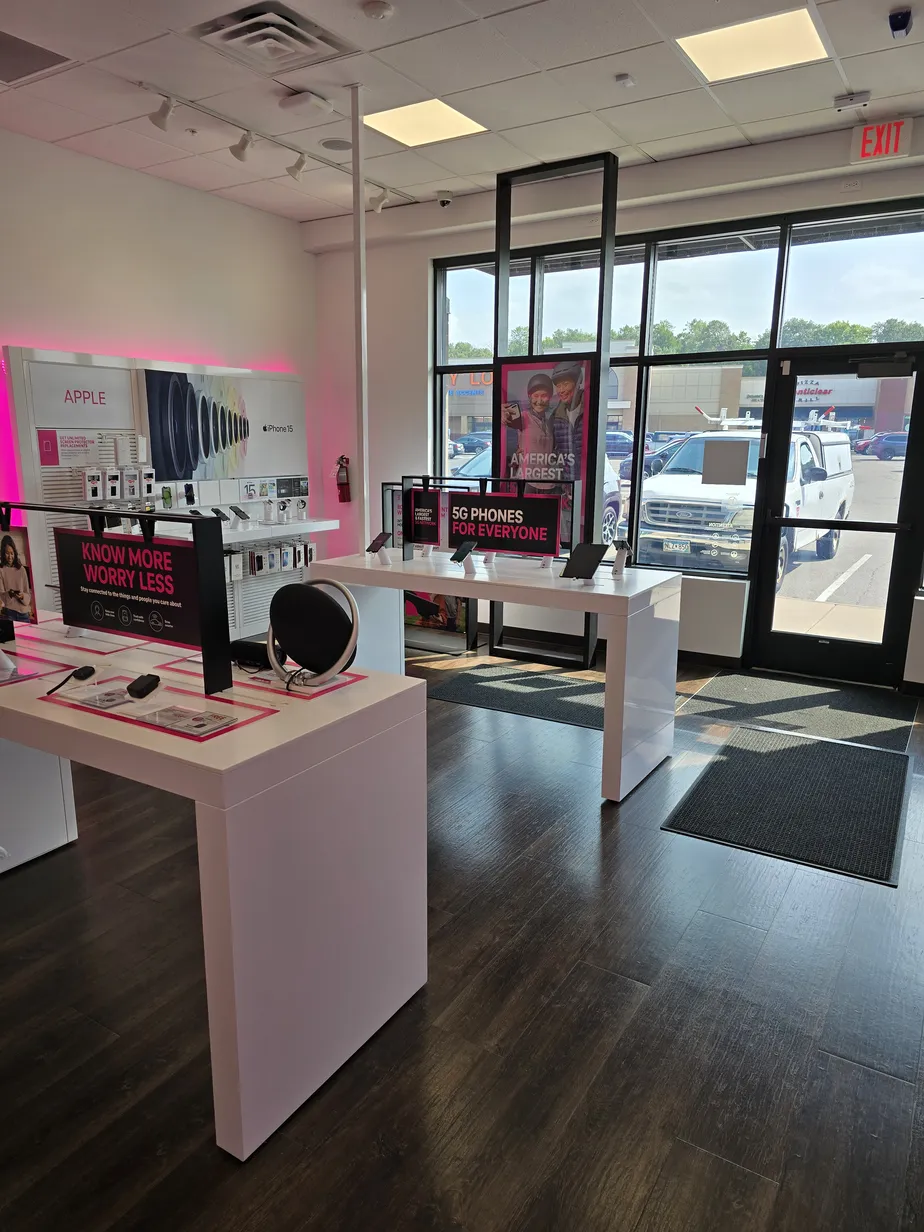  Interior photo of T-Mobile Store at Dunkirk Square, Maple Grove, MN 