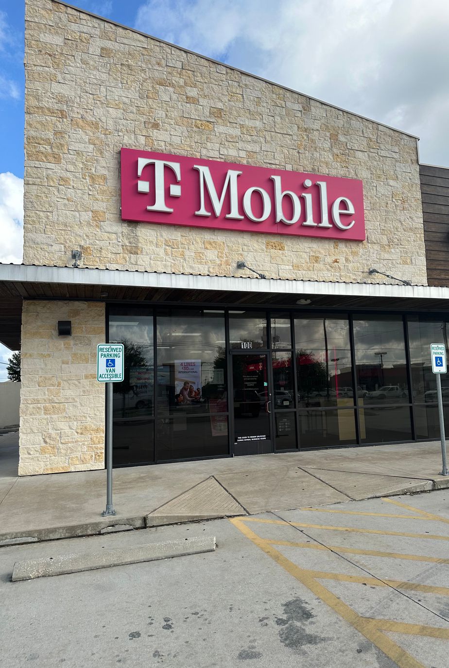 Exterior photo of T-Mobile Store at Kuykendahl Rd & Louetta Rd, Spring, TX