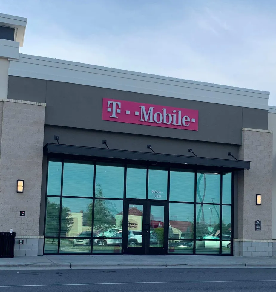 Exterior photo of T-Mobile store at N Tryon St & Jw Clay Blvd, Charlotte, NC