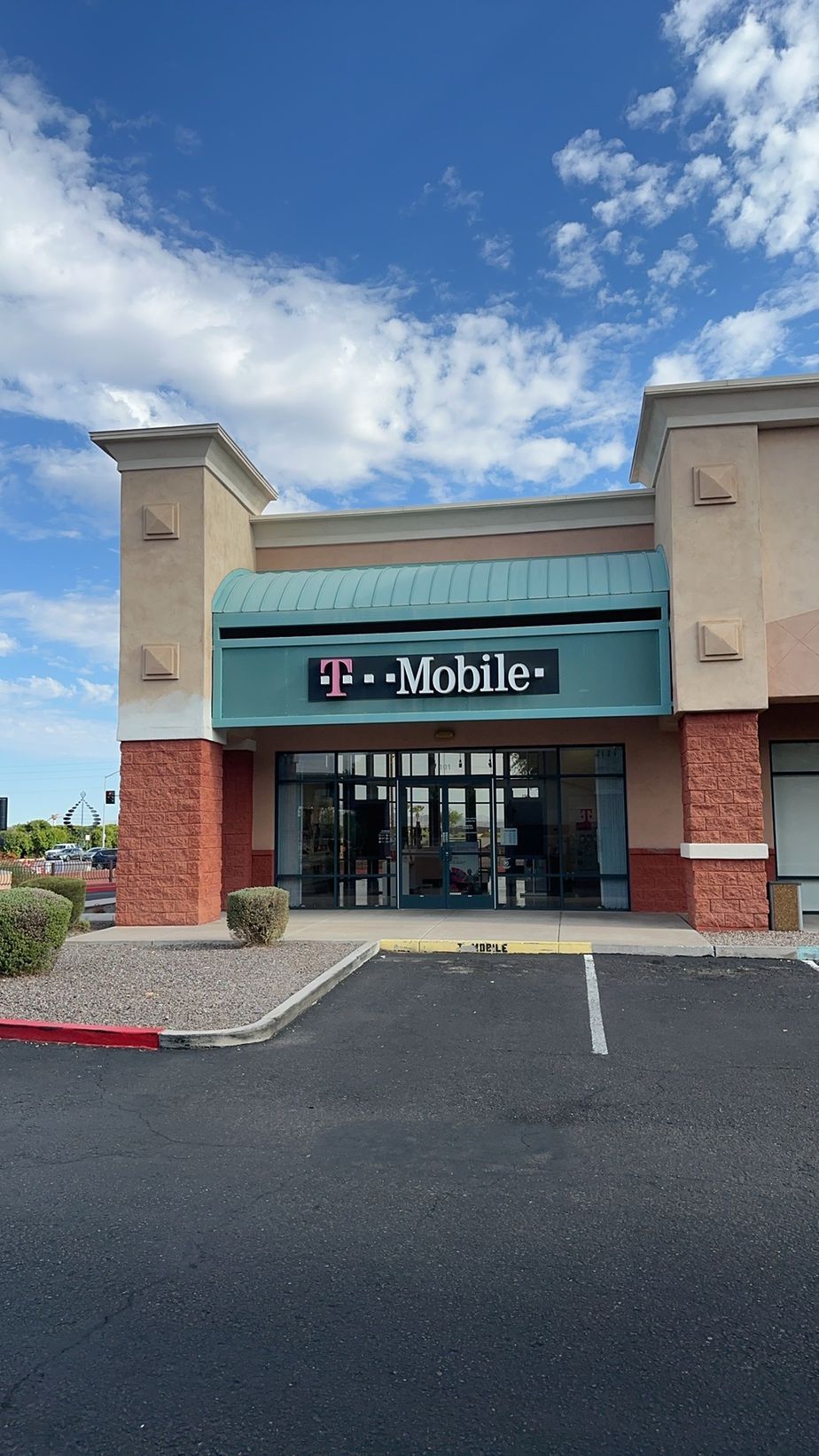 Exterior photo of T-Mobile Store at E Mckellups Rd & N Greenfield Rd, Mesa, AZ