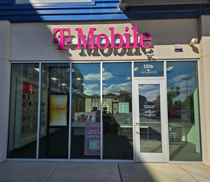 Exterior photo of T-Mobile Store at Freshwater, Milwaukee, WI