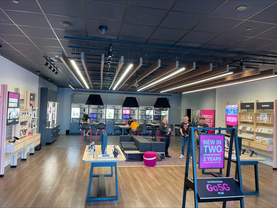 Interior photo of T-Mobile Store at Katy Fwy & Houghton Rd, Katy, TX