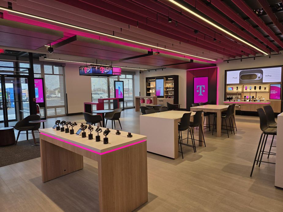 Interior photo of T-Mobile Store at Randall & County Line, Algonquin, IL