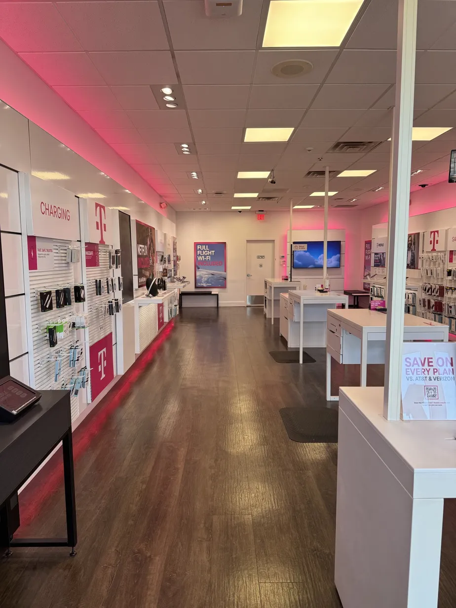  Interior photo of T-Mobile Store at Barrett Pkwy Creek Plaza, Marietta, GA 