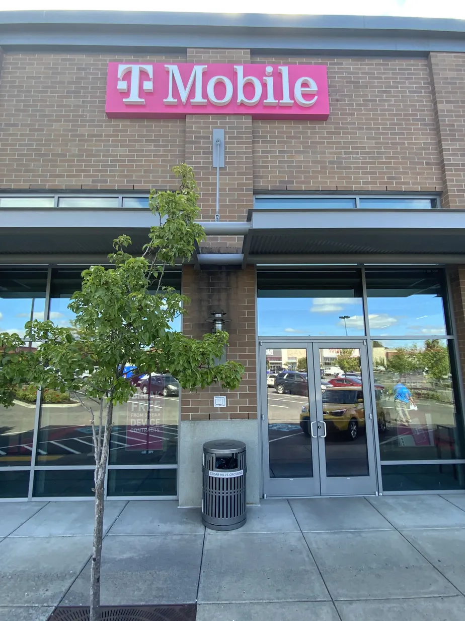  Exterior photo of T-Mobile Store at Cedar Hills, Beaverton, OR 