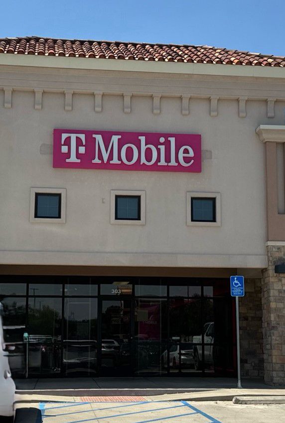 Exterior photo of T-Mobile Store at 98th St & Slide Rd, Lubbock, TX