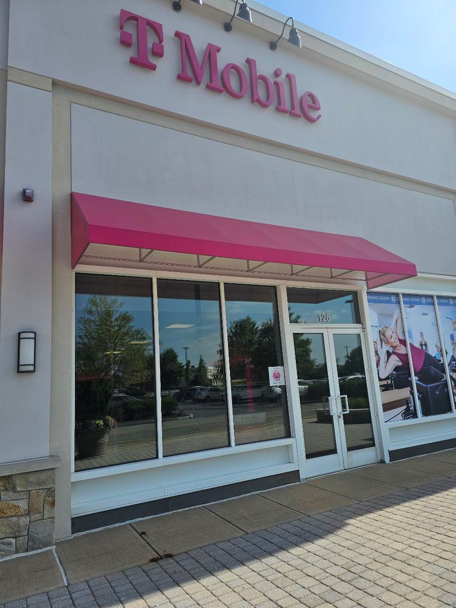  Exterior photo of T-Mobile Store at The Village at Colony Place, Plymouth, MA 