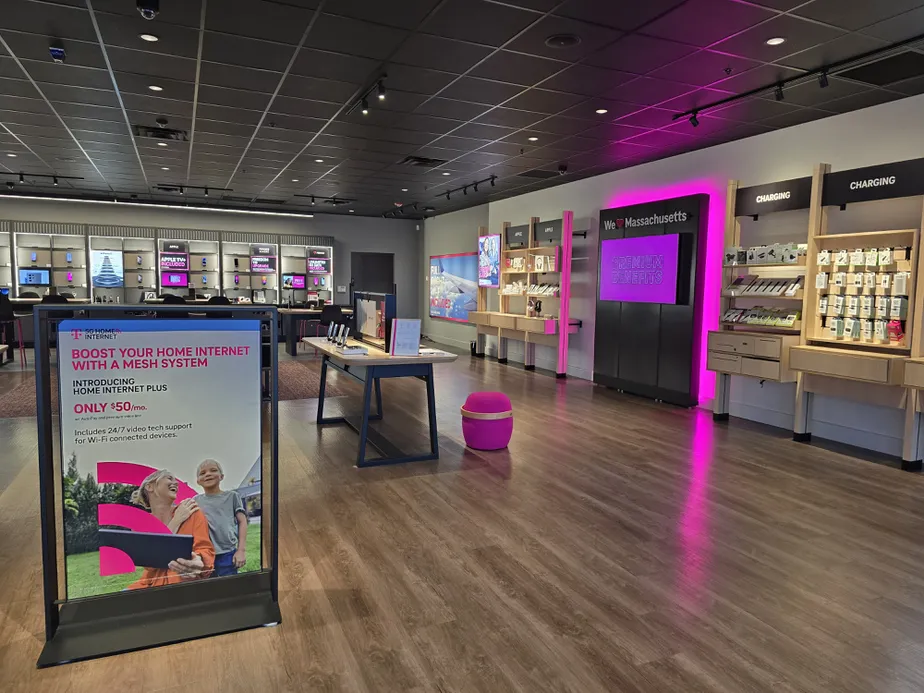  Interior photo of T-Mobile Store at Shaw's Plaza, Raynham, MA 