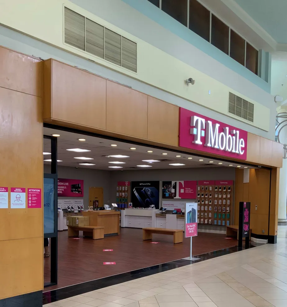 Exterior photo of T-Mobile store at Treasure Coast Square 5, Jensen Beach, FL