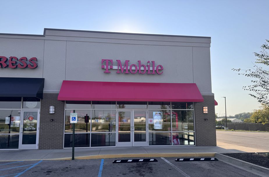 Exterior photo of T-Mobile Store at Indian Mound Dr & Reese Way, Mount Sterling, KY