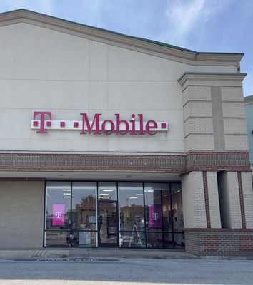 T-Mobile Authorized Retailer