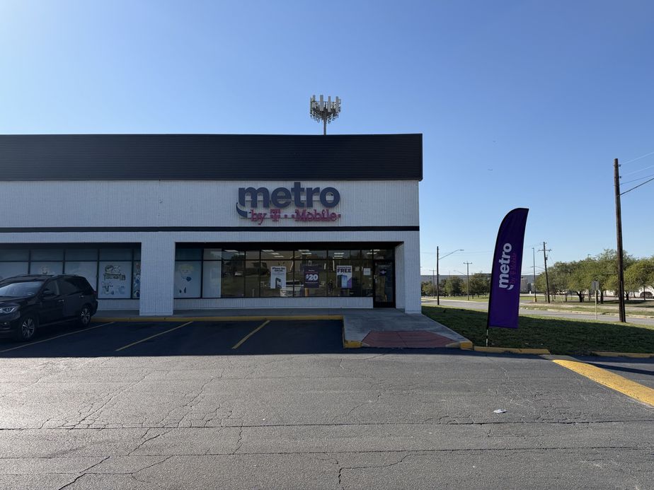 Metro by T-Mobile 5710 Walzem Rd - 5710 Walzem Rd 