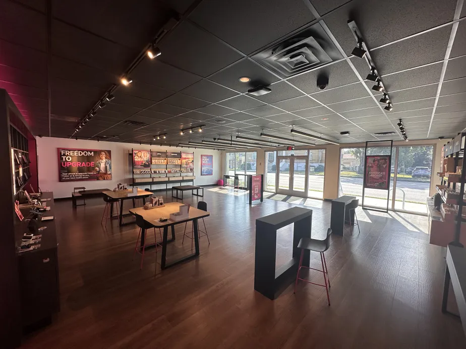  Interior photo of T-Mobile Store at Noble & 3rd, Williston, FL 
