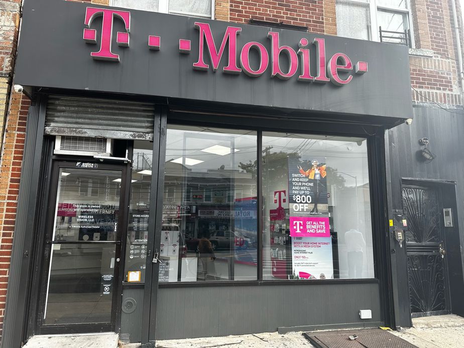 Exterior photo of T-Mobile Store at Rockaway & 135th, South Ozone Park, NY