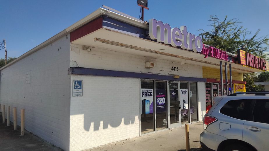 Metro by T-Mobile 4414 W Fuqua St - 4414 W Fuqua St 