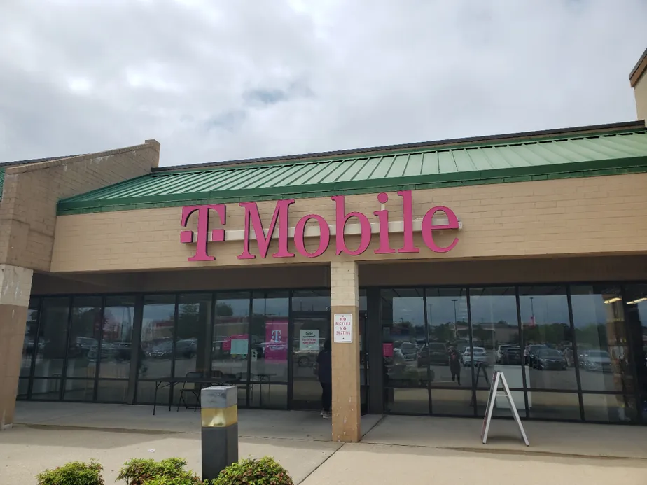 Exterior photo of T-Mobile store at Skibo Rd & Morganton Rd, Fayetteville, NC