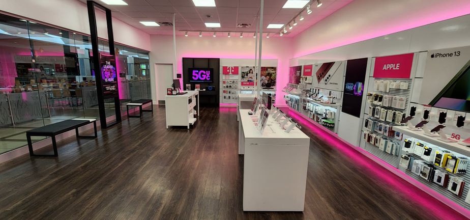 Interior photo of T-Mobile Store at Fashion Place, Murray, UT