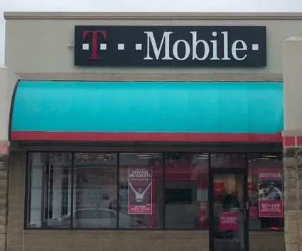 Exterior photo of T-Mobile store at West Diversey & North Lockwood, Chicago, IL
