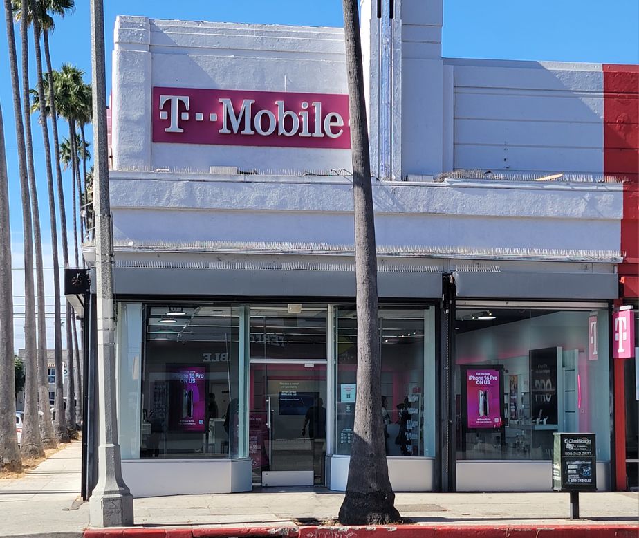 Exterior photo of T-Mobile Store at N Avalon Blvd & E I St, Wilmington, CA