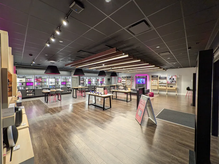  Interior photo of T-Mobile Store at Shallowford, Marietta, GA 