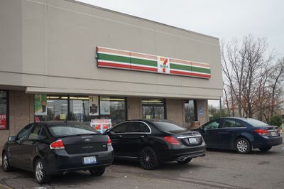 Image gallery for 7-Eleven