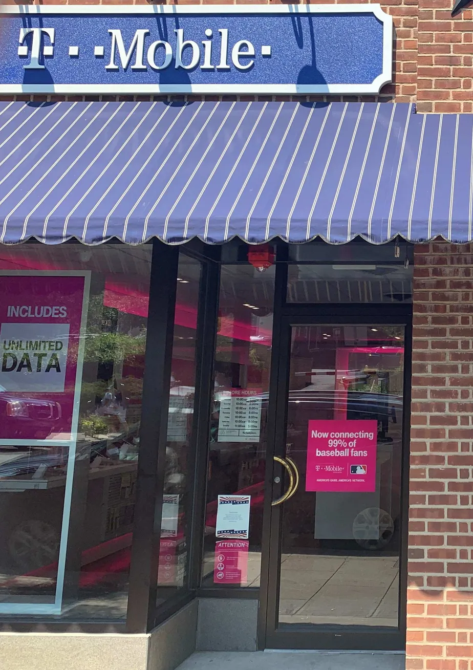 Exterior photo of T-Mobile store at N Broadway & Hamilton Pl, Tarrytown, NY