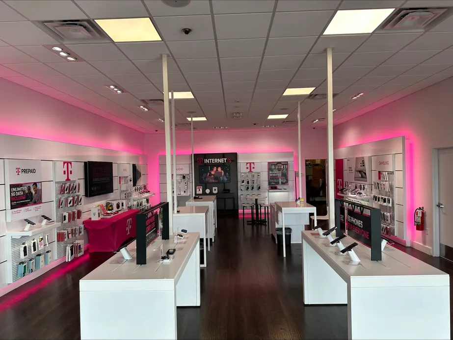  Interior photo of T-Mobile Store at Crossroads Blvd & Penneys St, Waterloo, IA 