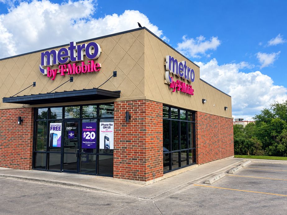 Metro by T-Mobile 341 Valley Hi Dr - 341 Valley Hi Dr 