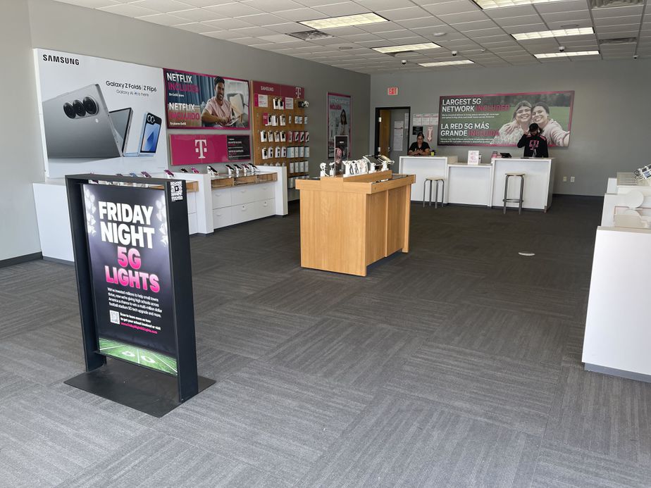 Interior photo of T-Mobile Store at Constitution Dr & US Hwy 190, Copperas Cove, TX